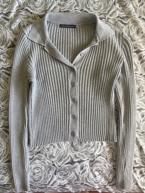 Brandy Melville Sweaters - Brandy Melville Grey Ribbed Button-Front Sweater